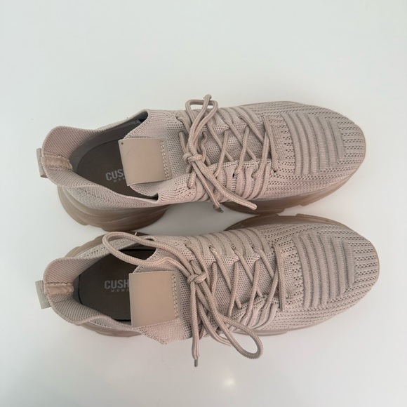 Cushionaire Womens Sneakers Neutral Beige Knit Lace Up Comfort Shoes 9.5 - Picture 8 of 8